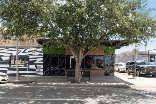 325 S 17th St, McAllen, TX, 78501-5109 | Card Image