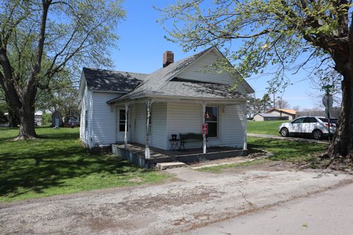 8445 East St Nw, Milledgeville, OH, 43142 | Card Image