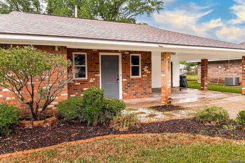2901 Carol Jack Dr, Baton Rouge, LA, 70816-2113 | Card Image