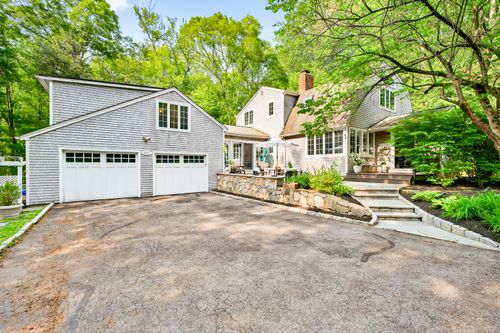 1111 Rock Rimmon Rd, Stamford, CT, 06903-1211 | Card Image
