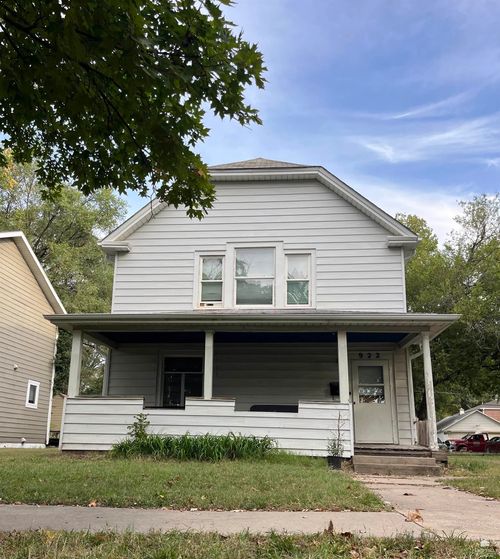 922 Bertrand St, Manhattan, KS, 66502-5124 | Card Image