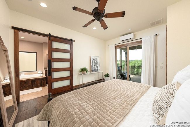 112 Juniper Pt, House other with 4 bedrooms, 5 bathrooms and null parking in Ingram TX | Image 16