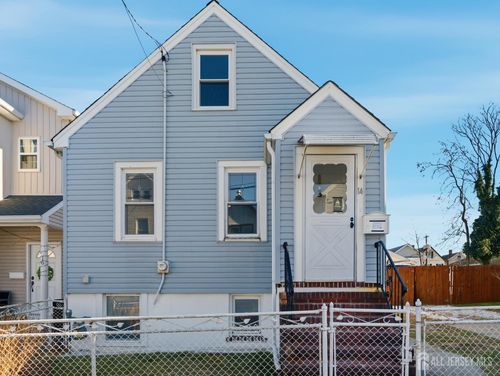 14 John St, Carteret, NJ, 07008-3112 | Card Image