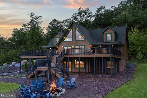 225 Log Home Pl, STANLEY, VA, 22851-5032 | Card Image