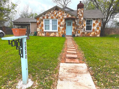 3080 Stockdale Hwy, Seguin, TX, 78155 | Card Image