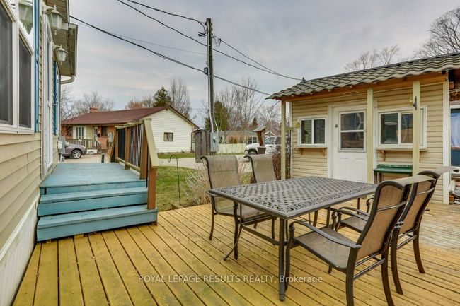 35 - 33 Pitt St, Home with 3 bedrooms, 2 bathrooms and 2 parking in Port Burwell ON | Image 32