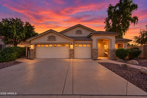 5633 E Grove Cir, Mesa, AZ, 85206-6732 | Card Image