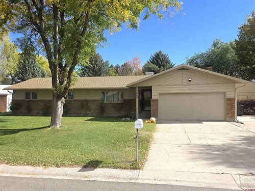 2585 Storm King Ave, Montrose, CO, 81401-5491 | Card Image