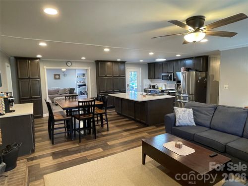 120 General Pemberton St, Stanley, NC, 28164-2202 | Card Image