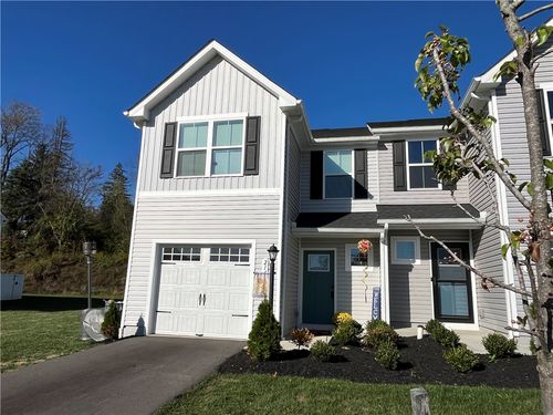 214 Smith Ln, Beaver Falls, PA, 15010-1317 | Card Image