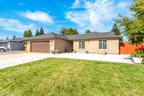 3508 Humbug Dr, Anderson, CA, 96007-3039 | Card Image