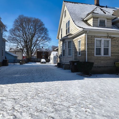 1717 4th St, Rockford, IL, 61104-5203 | Card Image