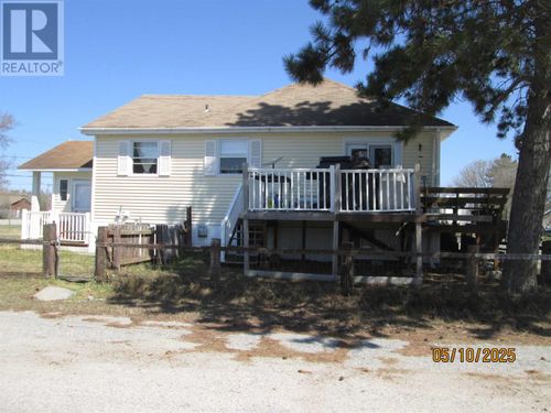 201 Garden St, Ignace, ON, P0T1T0 | Card Image
