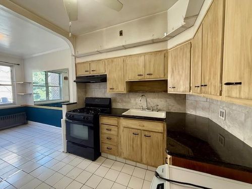 2618 E 7th St, Brooklyn, NY, 11235-6219 | Card Image