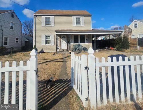 2006 Sheridan St, HYATTSVILLE, MD, 20782-1646 | Card Image