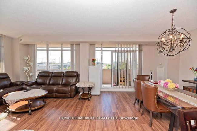 412 - 9235 Jane St, Condo with 2 bedrooms, 2 bathrooms and 1 parking in Vaughan ON | Image 14
