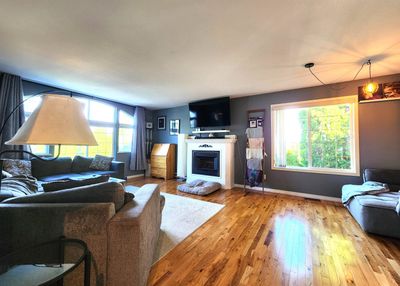 5378 Springgate Pl, House other with 4 bedrooms, 3 bathrooms and 8 parking in Chilliwack BC | Image 2