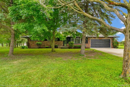 10990 Smiths Creek Rd, Riley, MI, 48041-3916 | Card Image