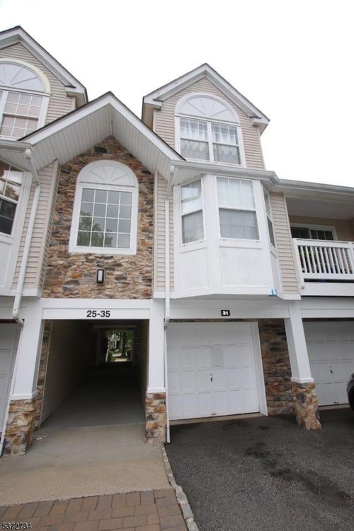31 Loch Ln, Ledgewood, NJ, 07852-2101 | Card Image
