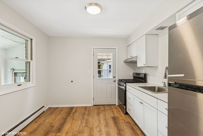 317 Park Ave, Home with 4 bedrooms, 2 bathrooms and 4 parking in Antioch IL | Image 11