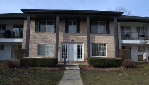 23-30831 Hunters, Farmington Hills, MI, 48334 | Card Image