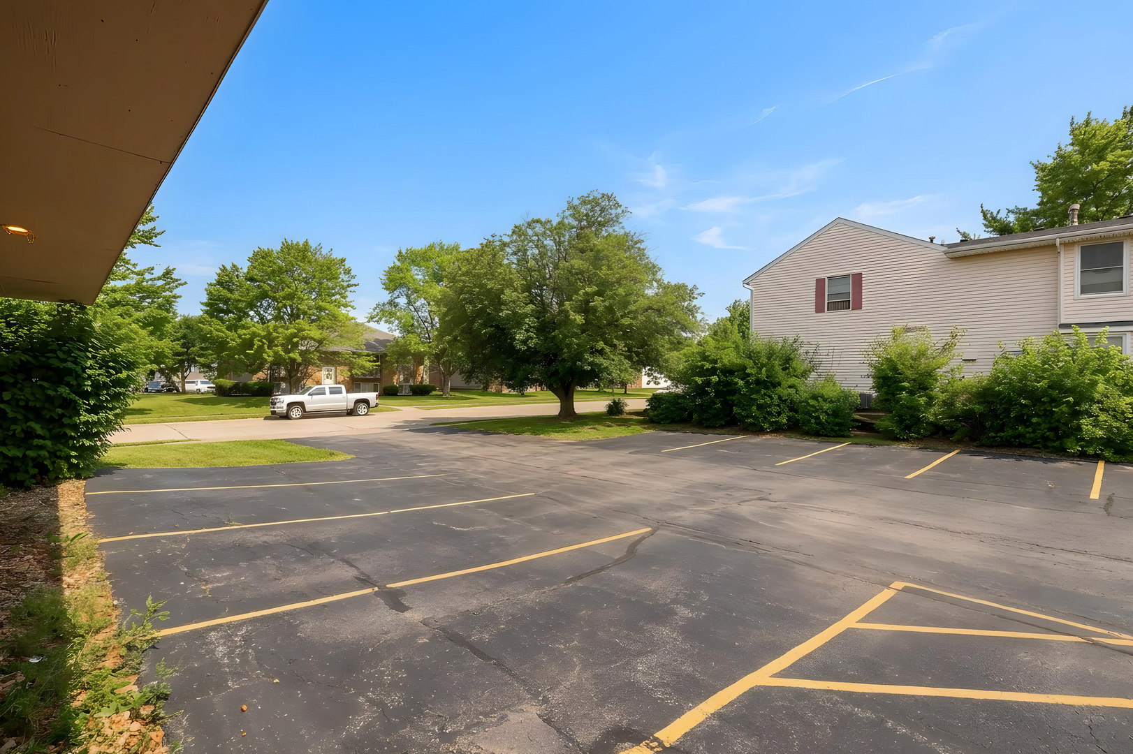 Commercial Sale in Davenport 5