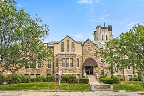 apt-2a-115 Washington St, Winchester, MA, 01890-2715 | Card Image