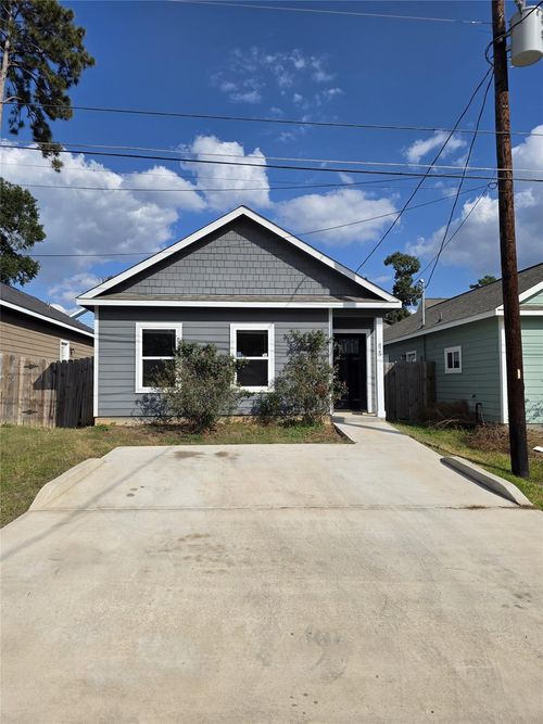 825 Omeara, Montgomery, TX, 77316-2963 | Card Image