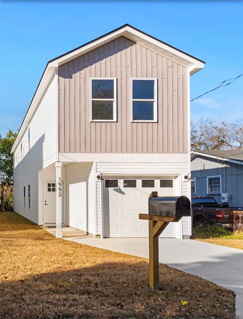 1992 Groveland Ave, North Charleston, SC, 29405-8138 | Card Image