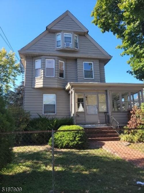 25 Kingsley St, West Orange, NJ, 07052-5279 | Card Image