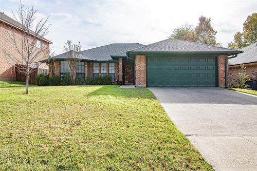 5029 Barberry Drive, Fort Worth, TX, 76133 | Card Image