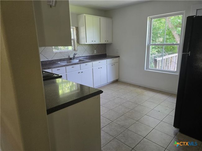 Kitchen | Image 4