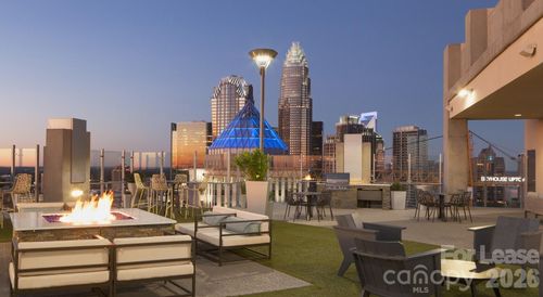 b3-s-640 N Church Street, Charlotte, NC, 28202 | Card Image
