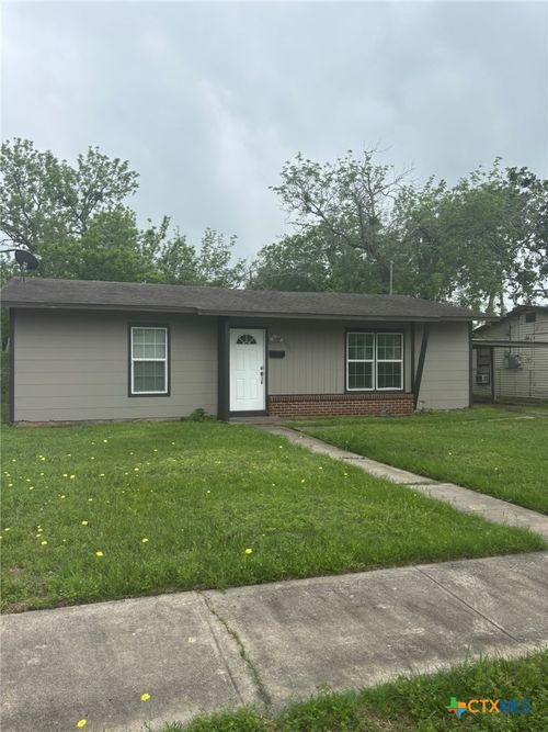 2905 Wildwood St, Victoria, TX, 77901-7437 | Card Image