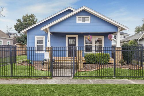 1124 Dunbar St, Houston, TX, 77009-2961 | Card Image