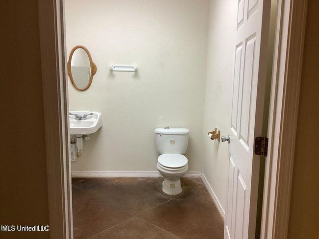 Vancleave bathroom | Image 6