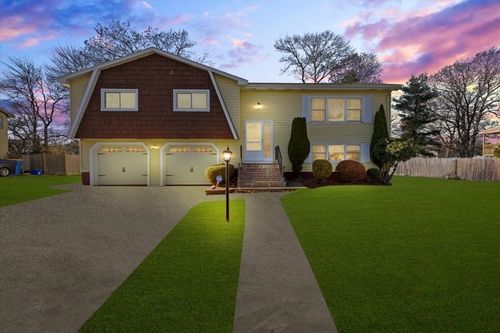 30 Hemlock Ter, Randolph, MA, 02368-3908 | Card Image