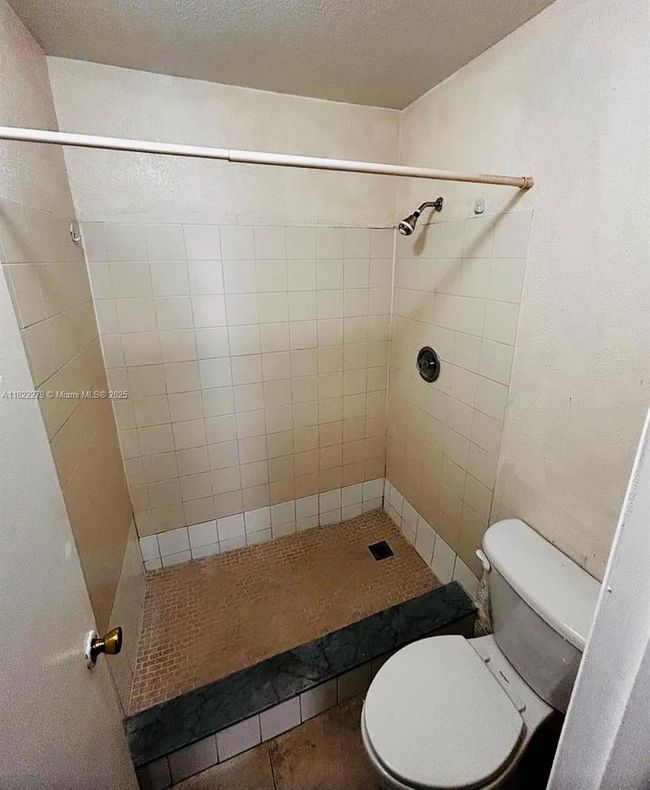 G - 4467 Treehouse Ln, Condo with 2 bedrooms, 2 bathrooms and null parking in Tamarac FL | Image 8