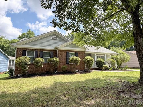 3323 Chistow Rd, Matthews, NC, 28105-3700 | Card Image