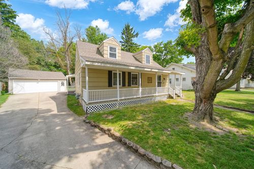 743 Briarcliff Rd, Jackson, MI, 49203-3907 | Card Image