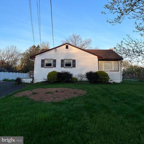 181 Oak St, Bridgewater, NJ, 08807-2751 | Card Image