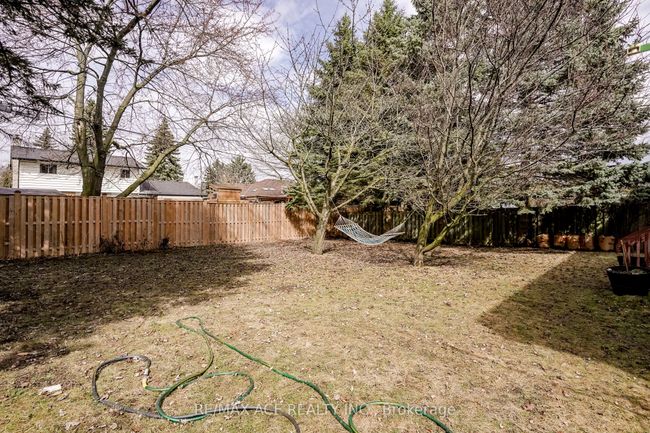 28 Wilkins Dr, House other with 6 bedrooms, 3 bathrooms and 4 parking in Kitchener ON | Image 4