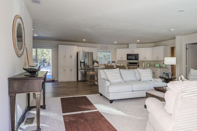 1_15450 pine tree dr - 01 | Image 10