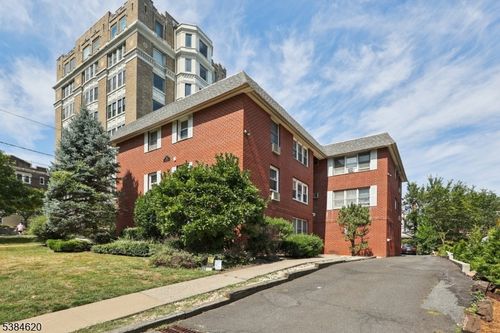 apt-2-53 Union St, Montclair, NJ, 07042-6308 | Card Image
