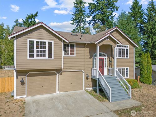 7085 Se Legrande St, Port Orchard, WA, 98366-8493 | Card Image