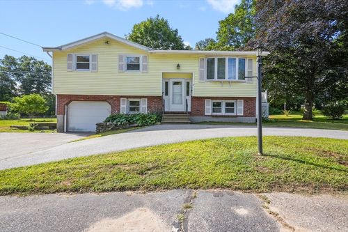 11 Dawn Dr, Chelmsford, MA, 01824-2811 | Card Image