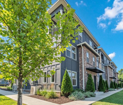 17-102 Duke St, Nashville, TN, 37207-4547 | Card Image