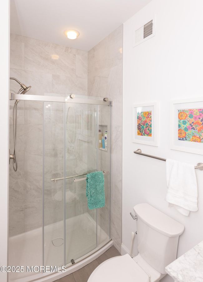 10 English Path, House other with 5 bedrooms, 3 bathrooms and null parking in Freehold NJ | Image 39