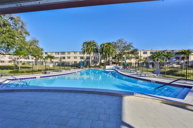 APT-324 - 4915 Bay St Ne, Condo with 2 bedrooms, 2 bathrooms and null parking in ST PETERSBURG FL | Image 19