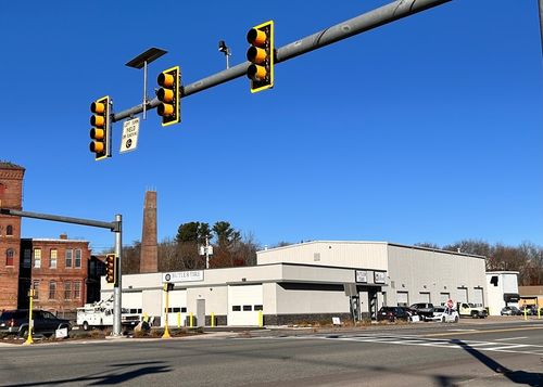 4-404 E Washington St, North Attleboro, MA, 02760-6016 | Card Image